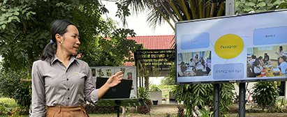 Lærer på Flame i Cambodja, Navy Chhay, underviser andre lærere. November 2025.